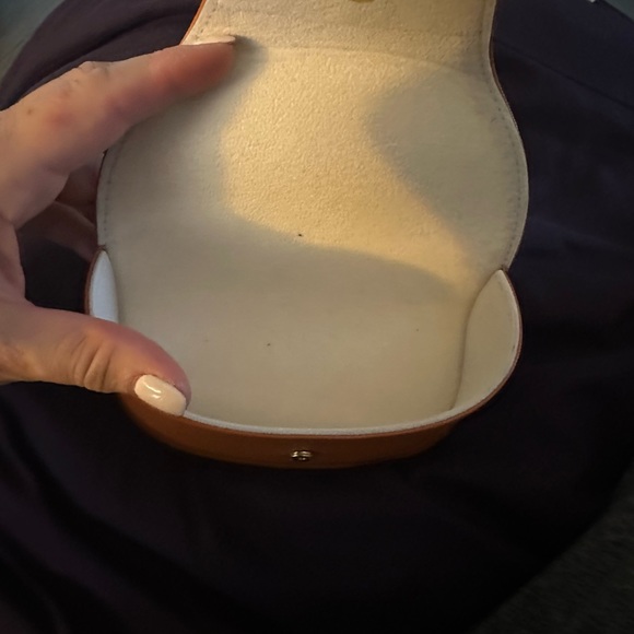 Tory Burch SunglassHolder - Picture 2 of 3